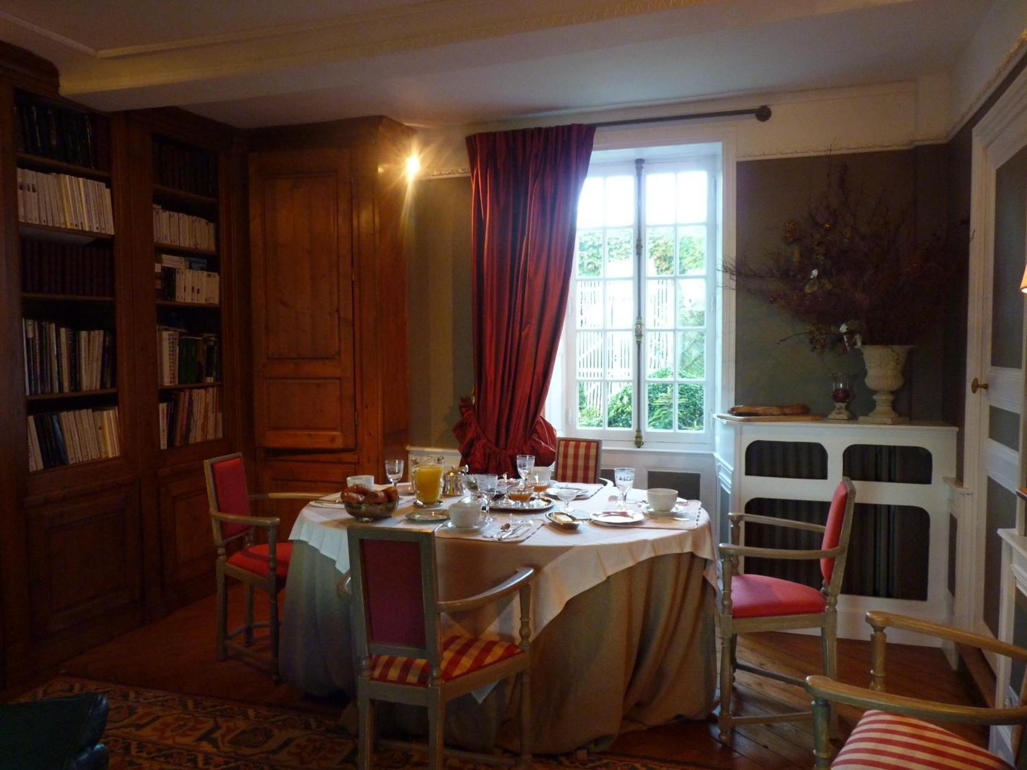 Chambres D'Hotes Le Petit Sully Sully  ภายนอก รูปภาพ